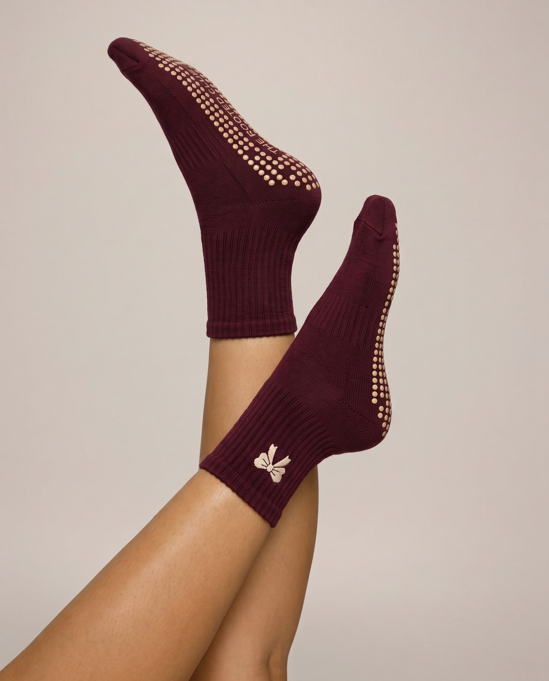 The Petal Edge - Velvet Wine Bow